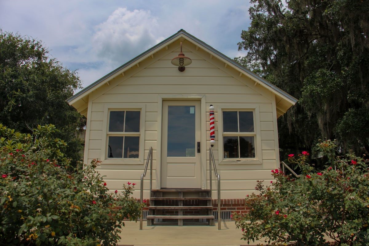 A picture of the barber shop